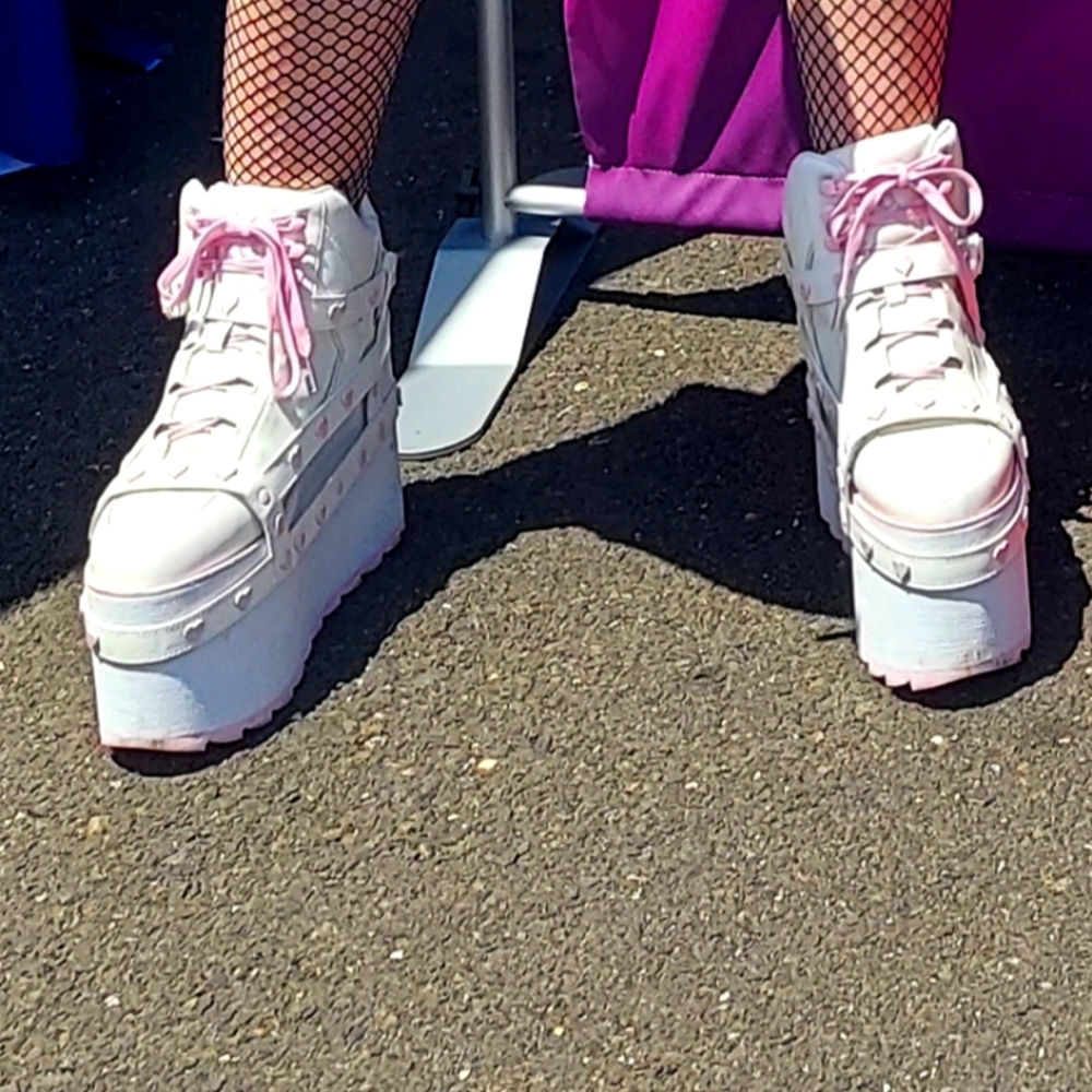 yru bondage platforms